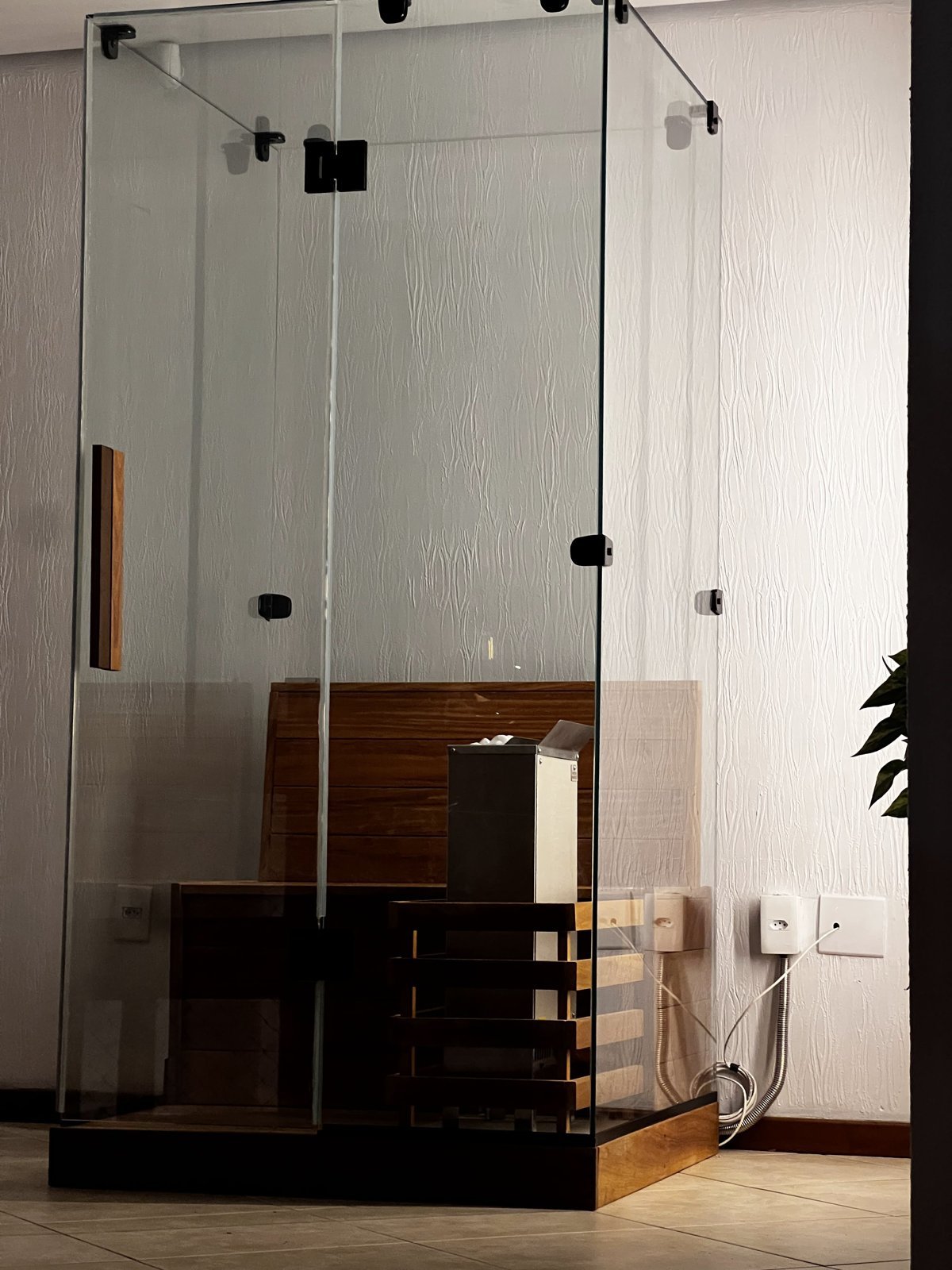Lillie Seca — acervo Sauna Loja